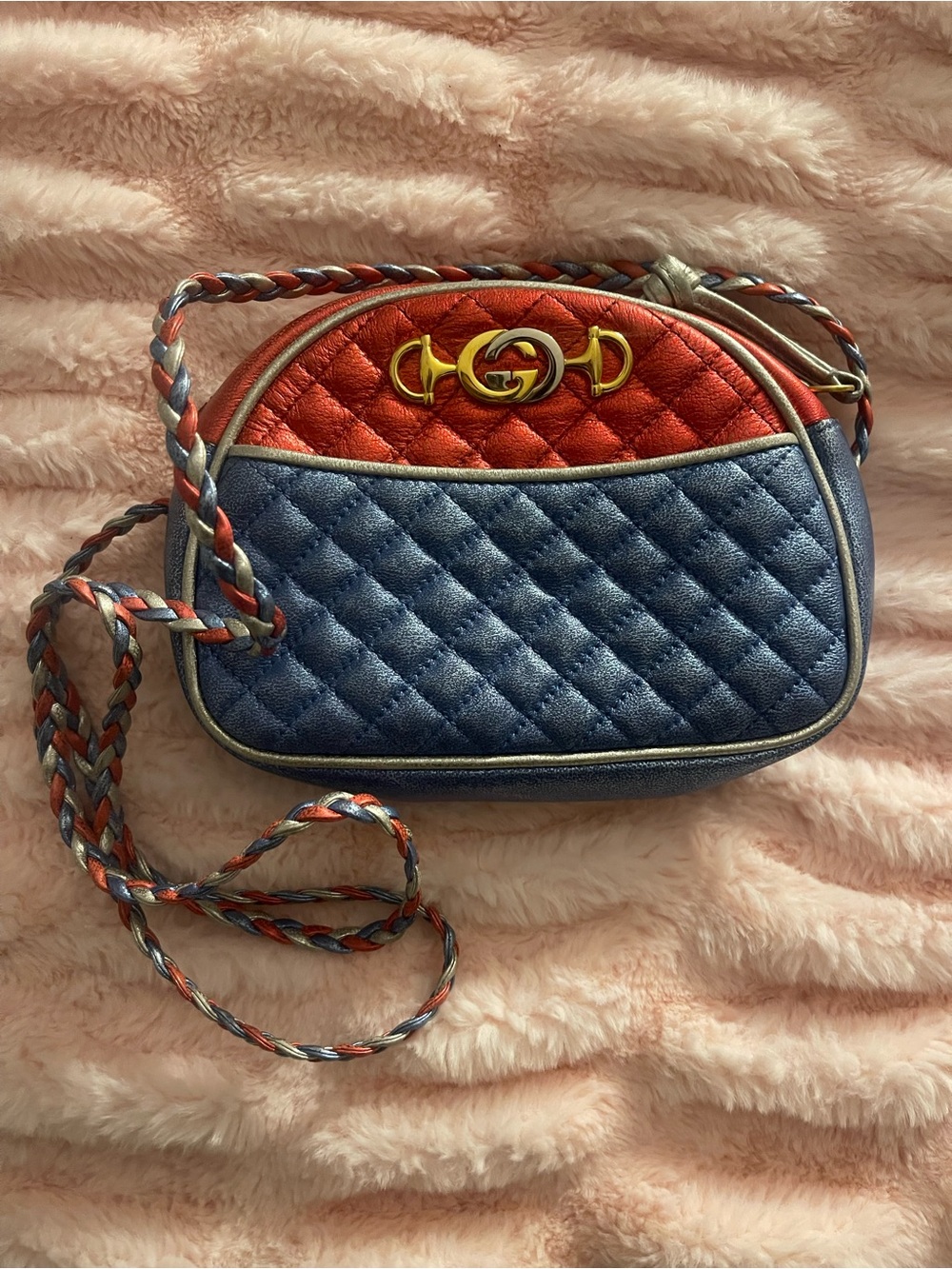 Gucci Trapuntata Camera Crossbody Quilted Red&Blue Leather Bag Gold GG Accent